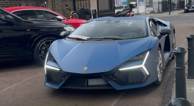 Nouvelle Lamborghini Revuelto : son 1er exemplaire sortie d'usine spotté en rue ! (+ vidéo)