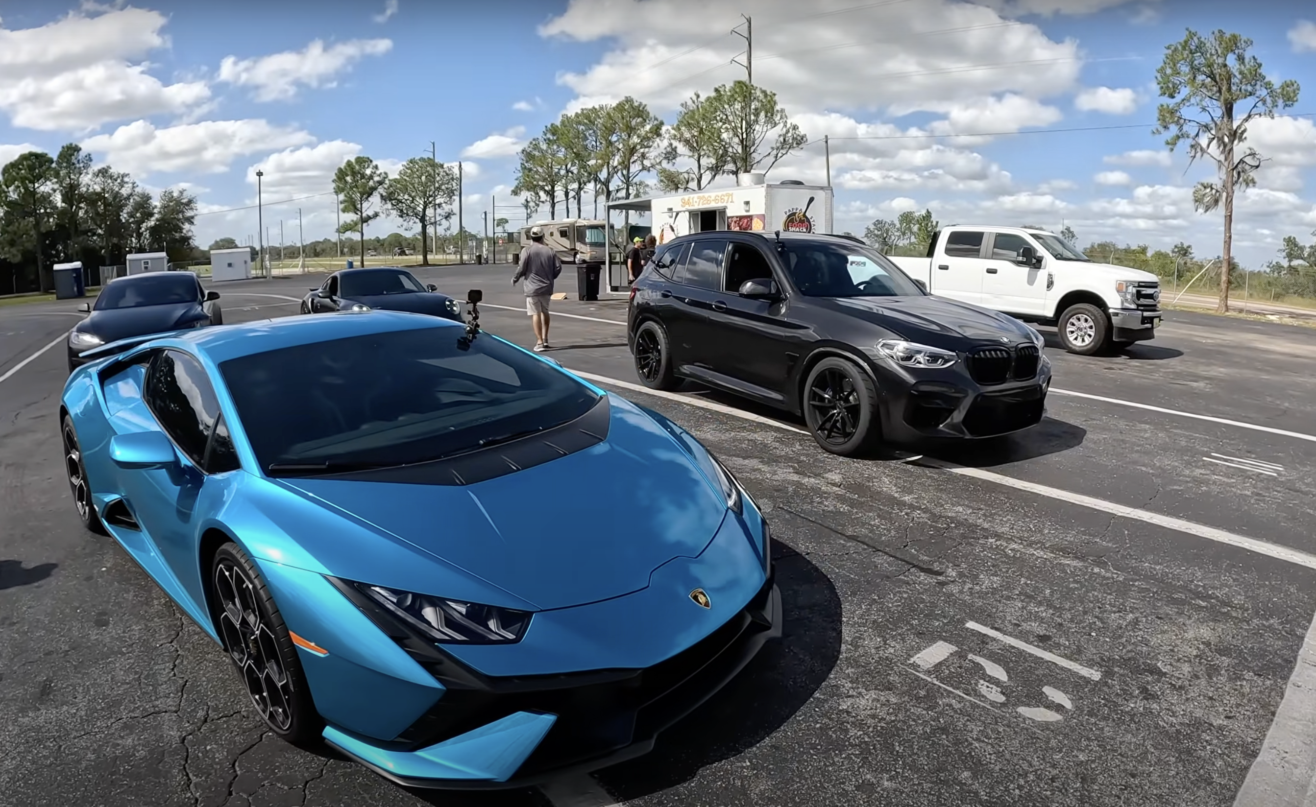 BMW X3 M VS Lamborghini Huracan Tecnica