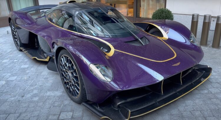 Aston Martin Valkyrie : cette version "Anemos" est unique et... dorée ! (+ vidéo)