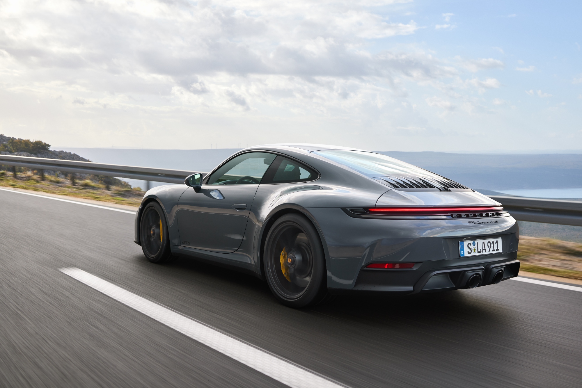 Nouvelle Porsche 911 hybride 2024