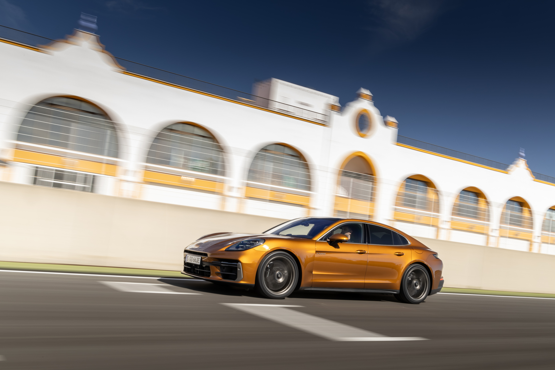 Porsche Panamera Turbo E-Hybrid (2024)