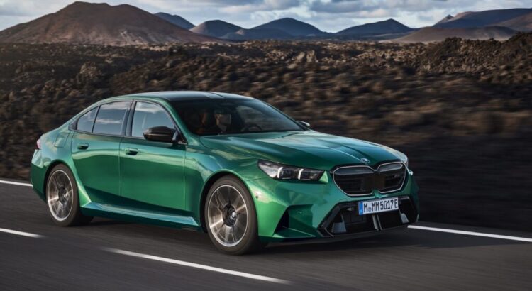 BMW M5 (2024) : 717 chevaux pour la nouvelle génération hybride