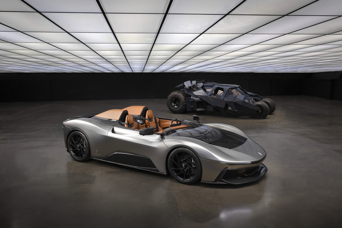 B95 Gotham Monterey Car Week Pinifarina