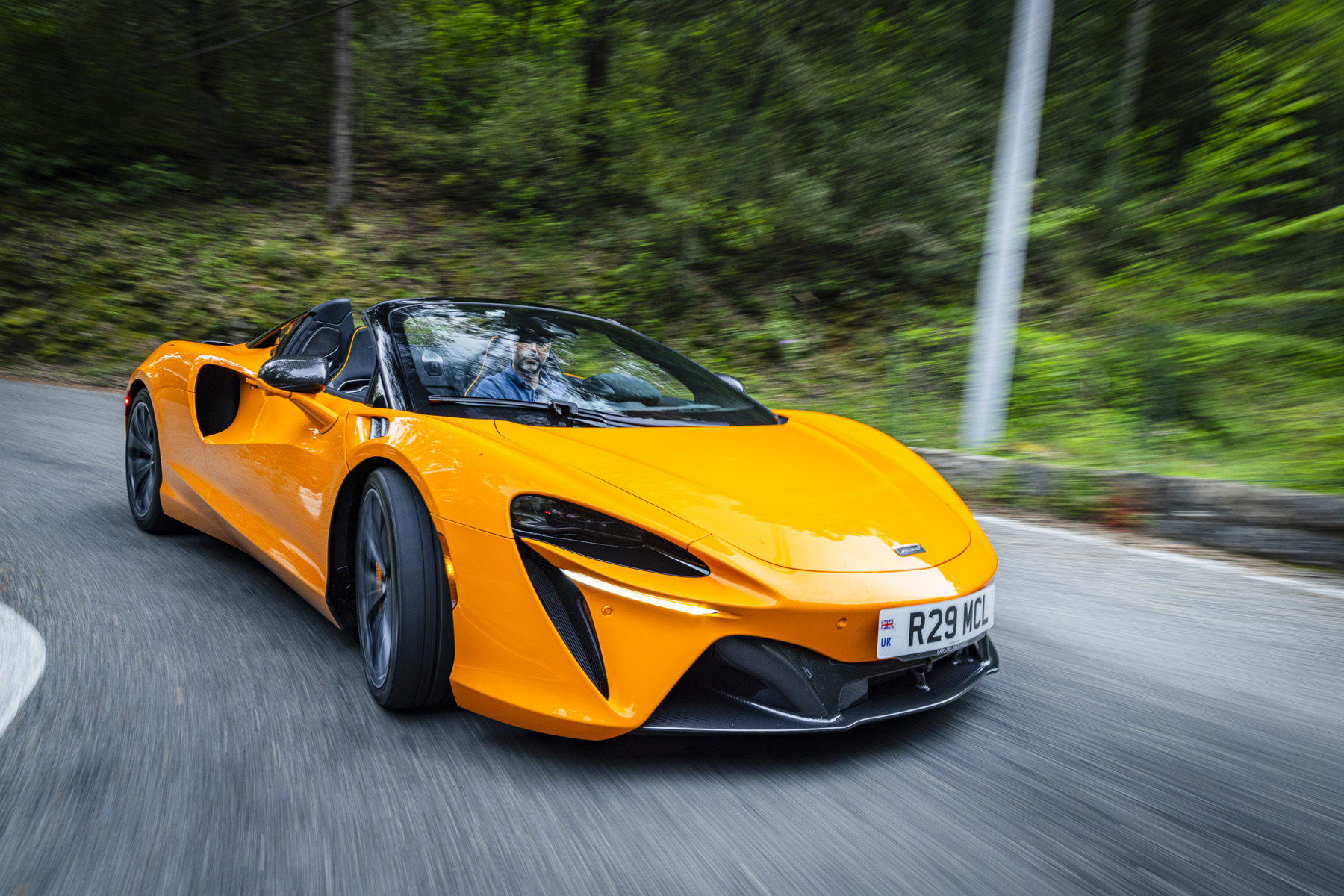 Essai McLaren Artura Spider 2024