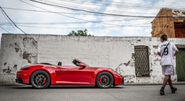 Porsche 911 Carrera 4 GTS Cabriolet hybride 2024