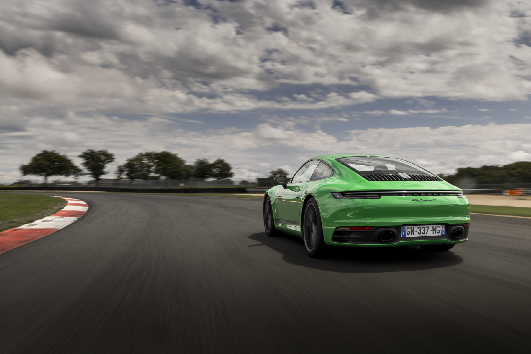 Porsche 911 Carrera T (2024)