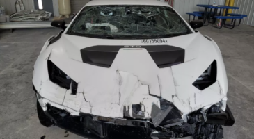 Lamborghini Huracan STO crashée