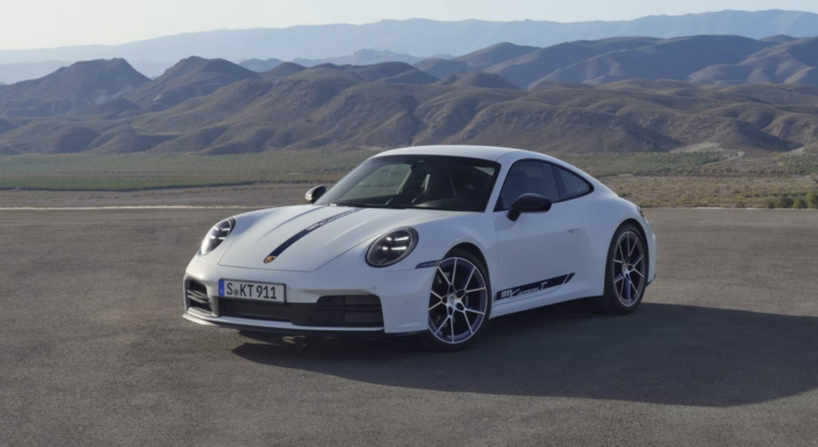 Porsche 911 Carrera T (992.2) : la plus légère prend du poids
