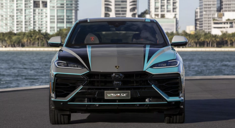 Lamborghini Urus SE Miami : 230 heures de travail pour ça