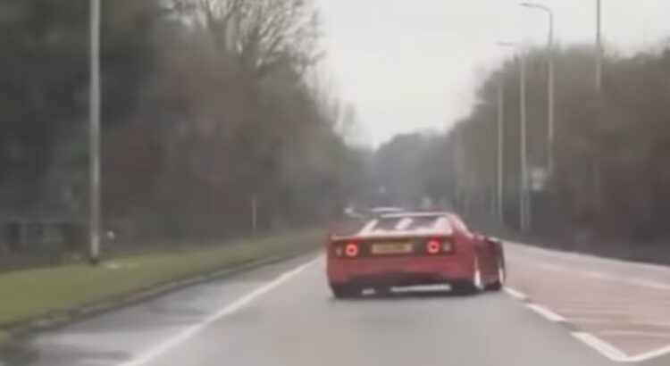 Deux Ferrari F40, dont celle de Lando Norris, victimes de crashs ! (vidéo)