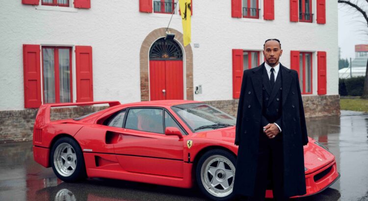 Lewis Hamilton chez Ferrari : 1ères images du champion à Maranello