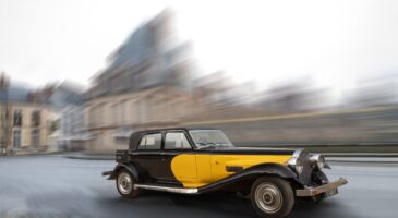 Johnny Hallyday ancienne Panther Deville vendue prix d'or