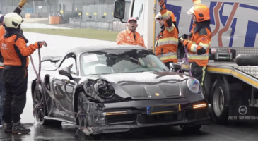 Porsche 911 Turbo S Crash