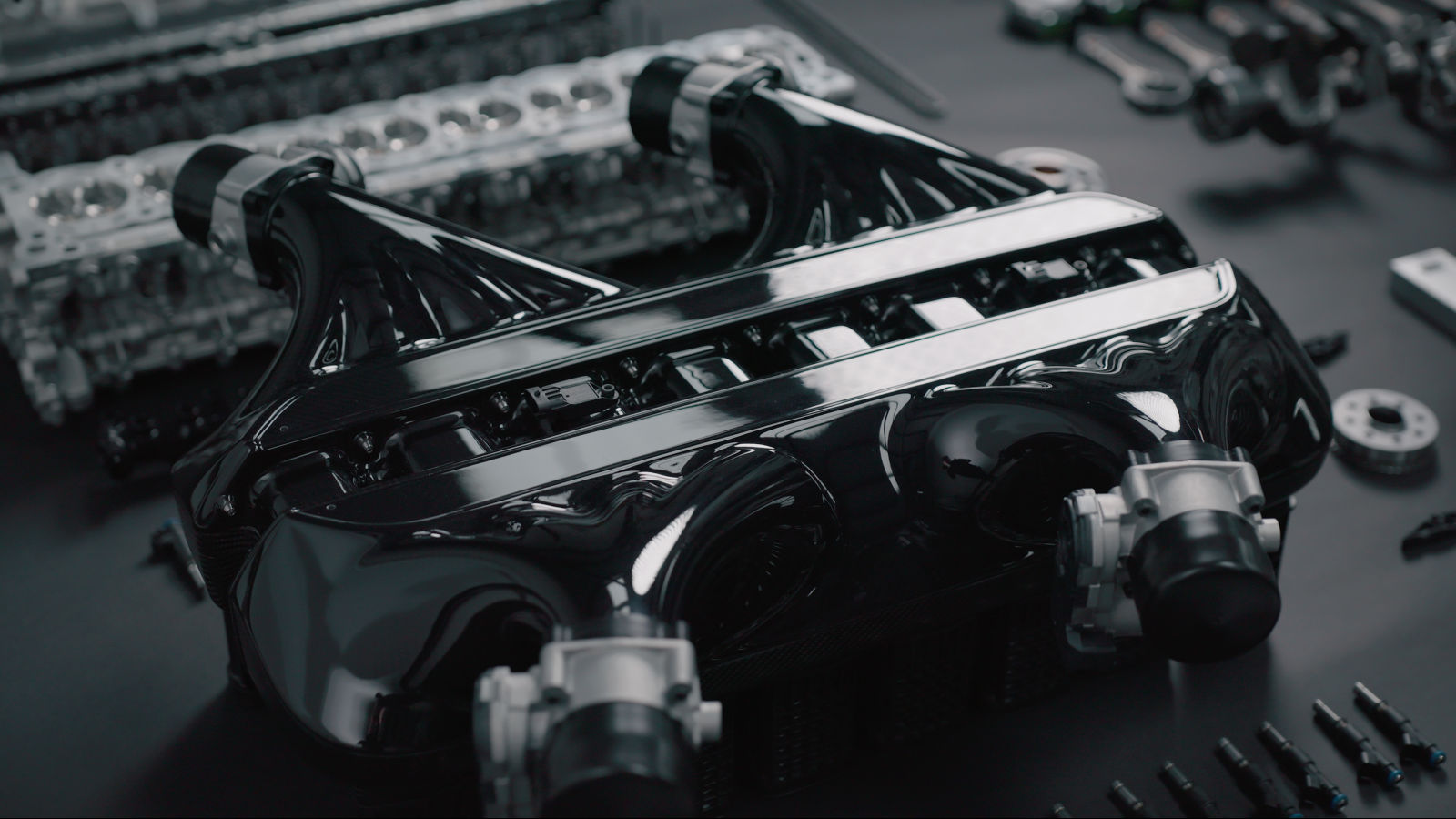 Bugatti Tourbillon moteur V16 vidéo