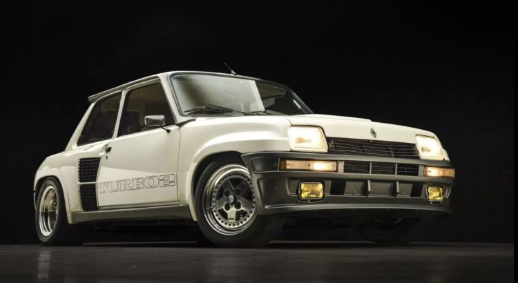 Renault 5 Turbo 2 : elle cache un lourd secret sous son capot
