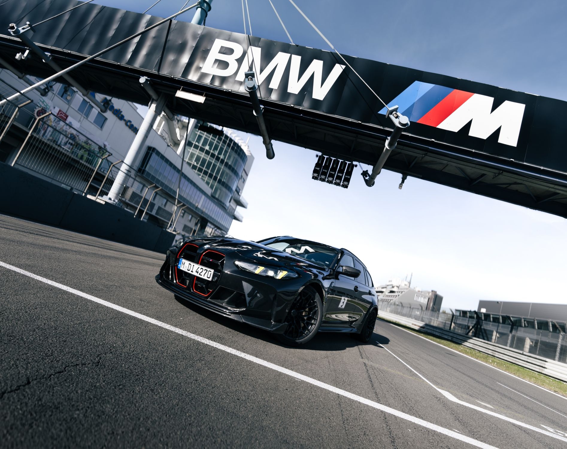 BMW M3 CS Touring record Nürburgring 2025 vidéo