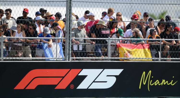 Plus de fans, de femmes et d'argent : comment se porte la F1 en 2025 ?