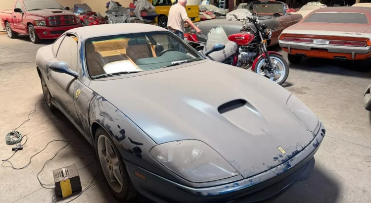 Un garage révèle une collection de sportives figées dans le temps