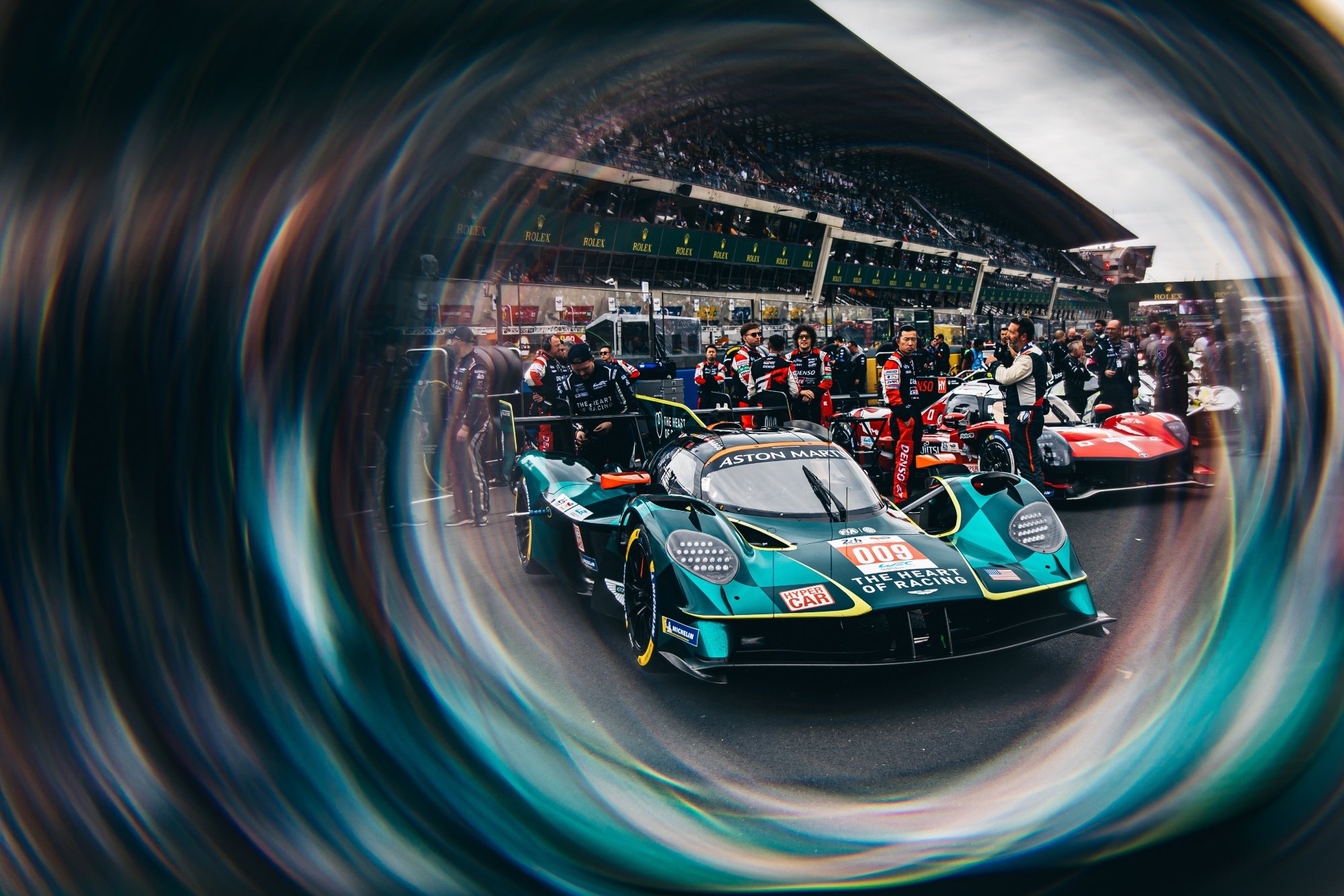 Aston Martin Valkyrie Hypercar V12 WEC 2025