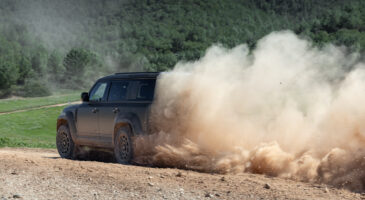Land Rover Defender Octa (2025)