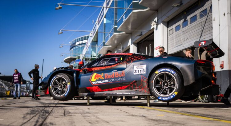 Max Verstappen va débuter en compétition GT au Nürburging !