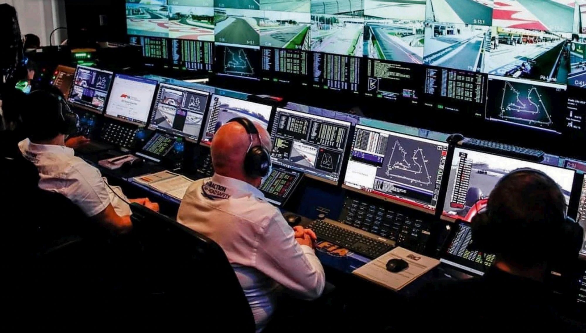 Reportage F1 commissaires direction de course 2025