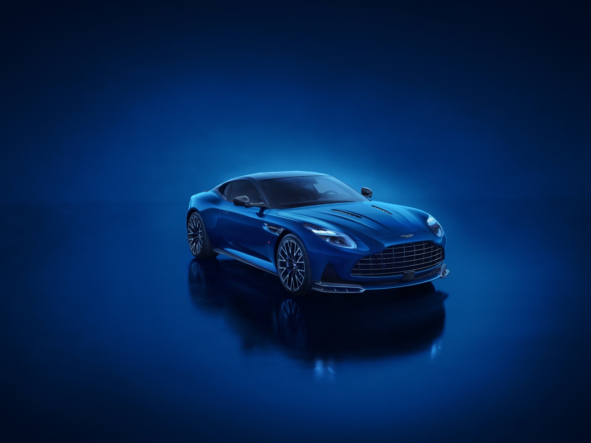 Nouvelle Aston Martin DB12 S (2025)