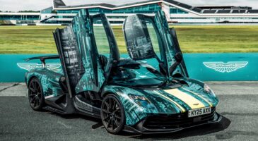 Aston Martin Valhalla 2025