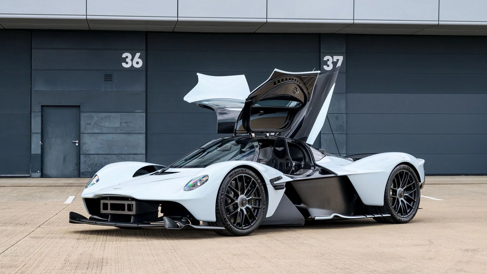 Aston Martin Valkyrie Daniel Ricciardo 2025