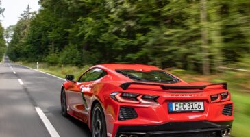 Chevrolet Corvette Stingray (2021)