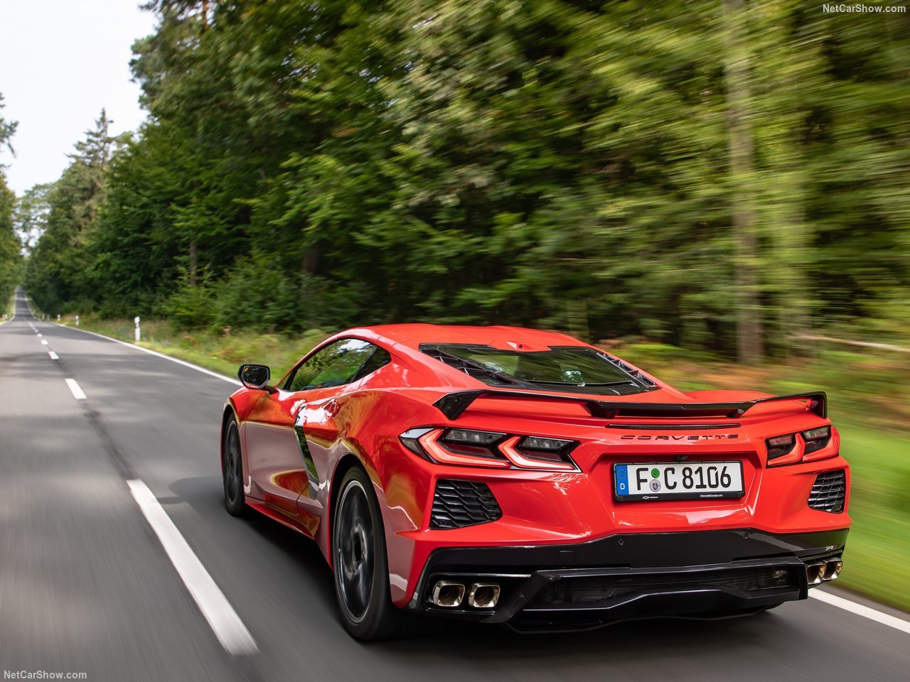 Chevrolet Corvette Stingray (2021)