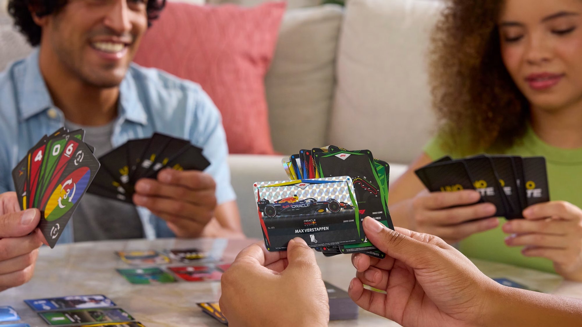 F1 jeu cartes UNO cadeau Noël 2025
