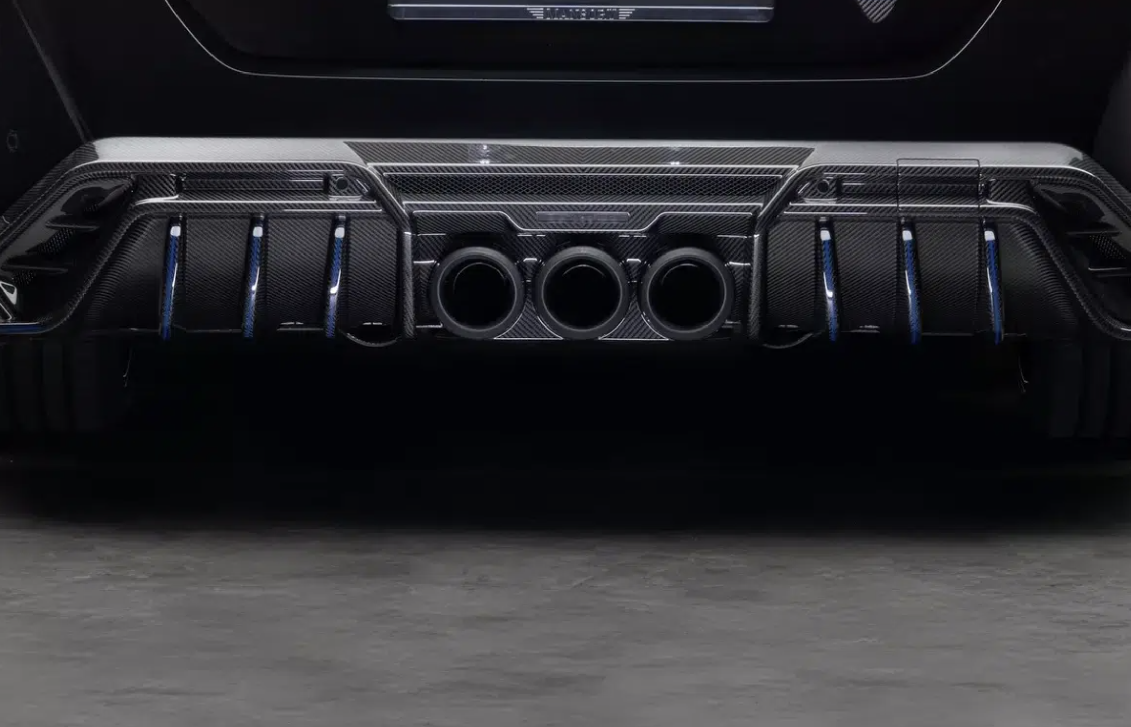 BMW M5 Mansory échappements Civic Type R