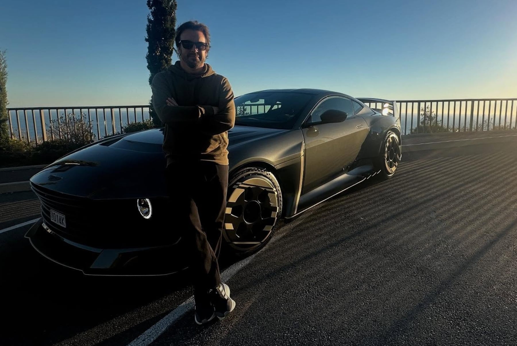 Fernando Alonso Aston Martin Valiant 2025