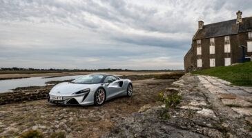 McLaren Artura Spider 2025