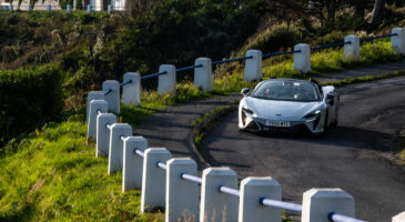 McLaren Artura Spider