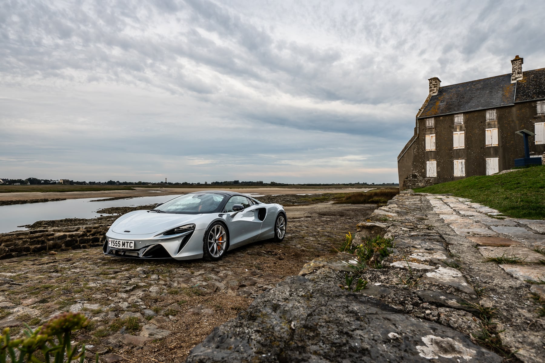 McLaren Artura Spider 2025