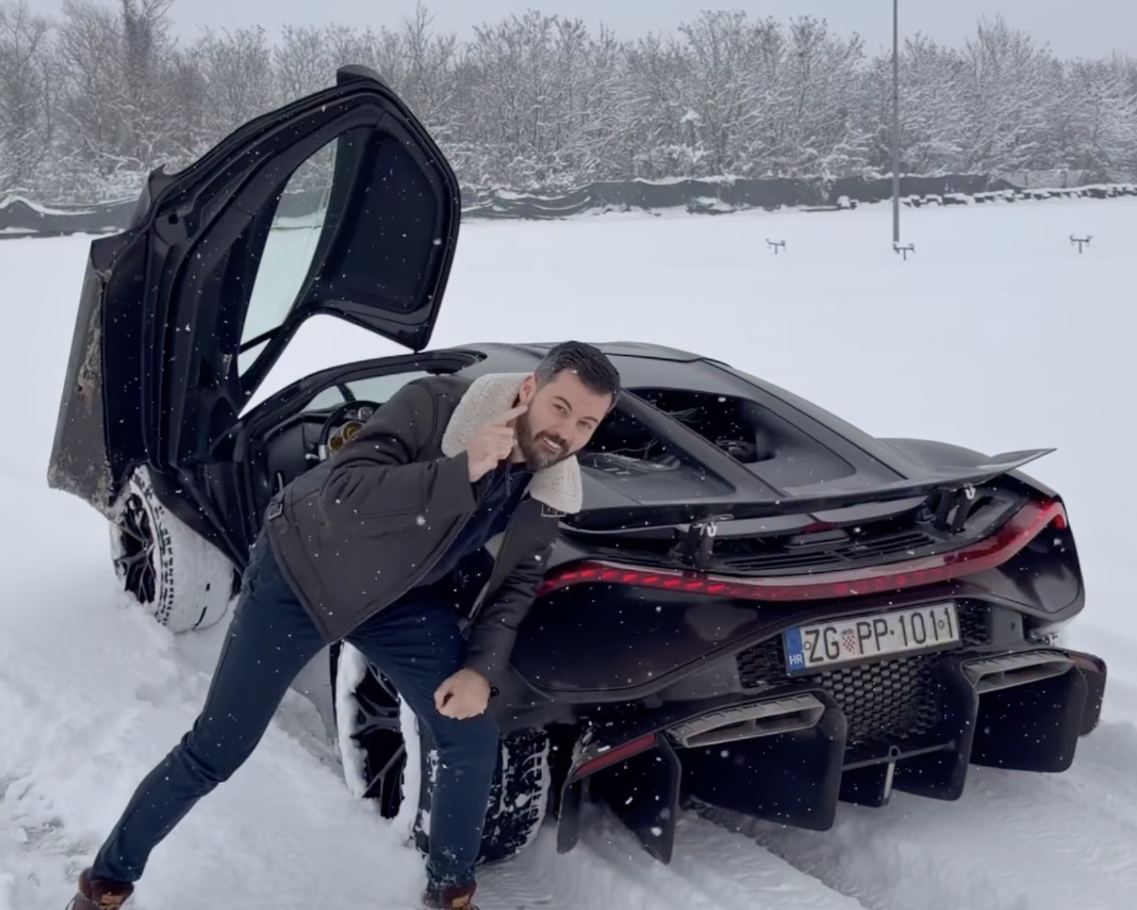 Quand Mate Rimac drift sur la neige en Bugatti Tourbillon (+vidéo)