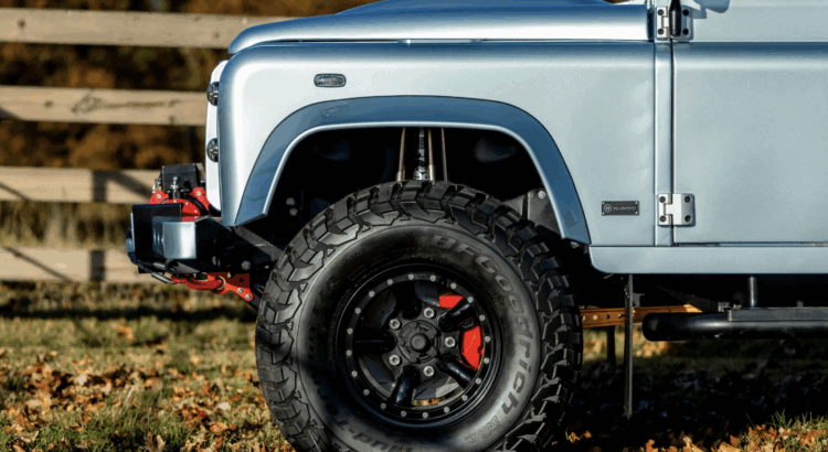 Ce Land Rover Defender a subit 400.000 dollars de modifications !