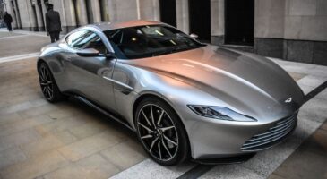 Aston Martin DB10