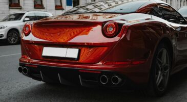 Une Ferrari sans logo