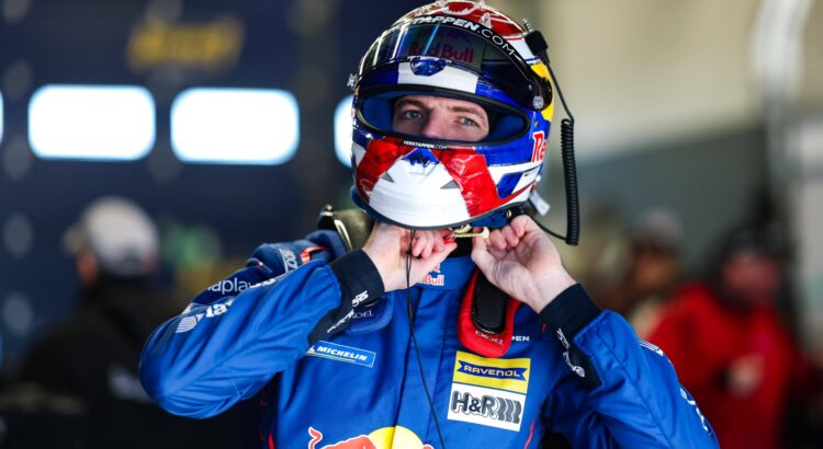Max Verstappen sur la "Nordschleife" du Nürburgring : les plus belles images de la NLS2 2026