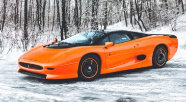 Jaguar XJ220