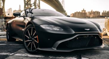 Aston Martin Vantage S