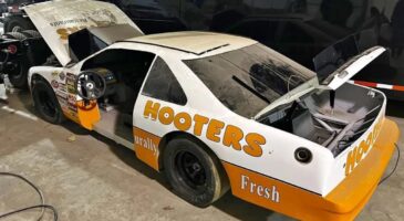 NASCAR hooters 7