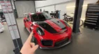 Le youtubeur Chris Slix transforme une 911 en fausse GT2 RS avec un kit Temu et la teste sur le N&uuml;rburgring