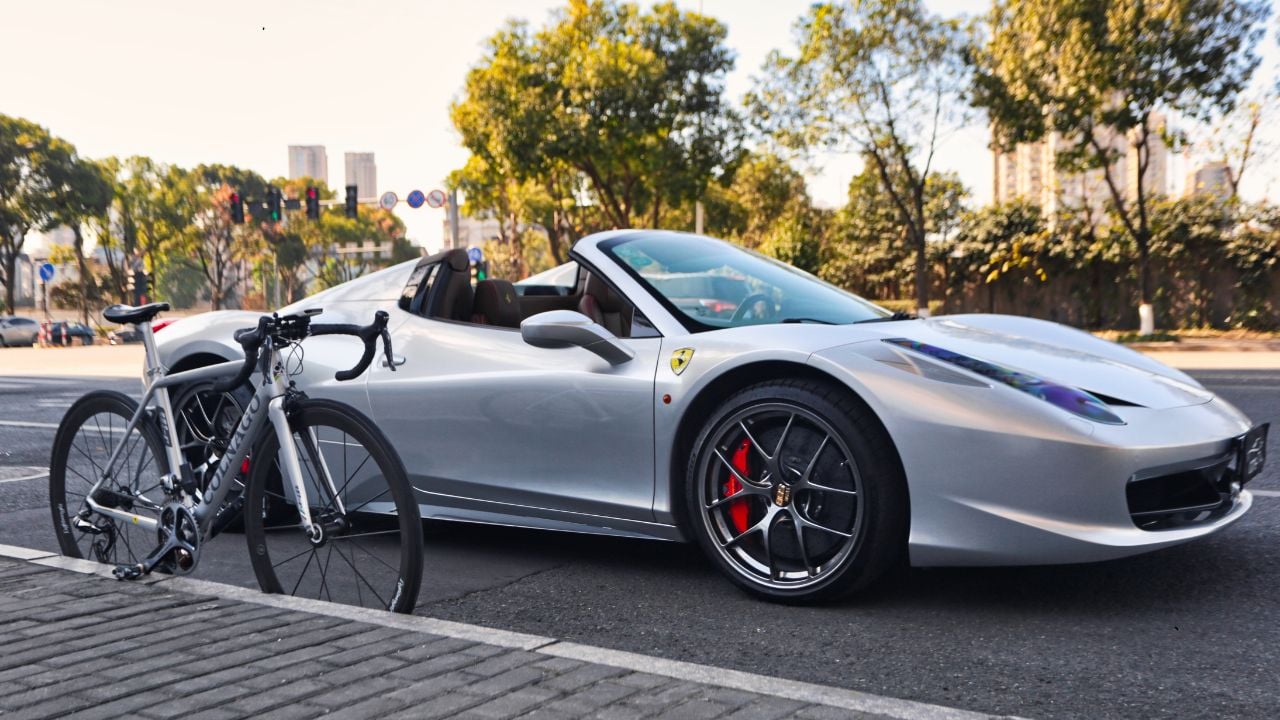 Quand Colnago s'est entouré des ingénieurs de Ferrari pour réinventer le vélo en carbone