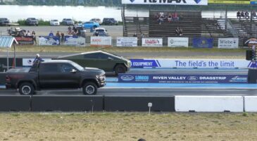 Cybertruck vs Ram 1500 TRX