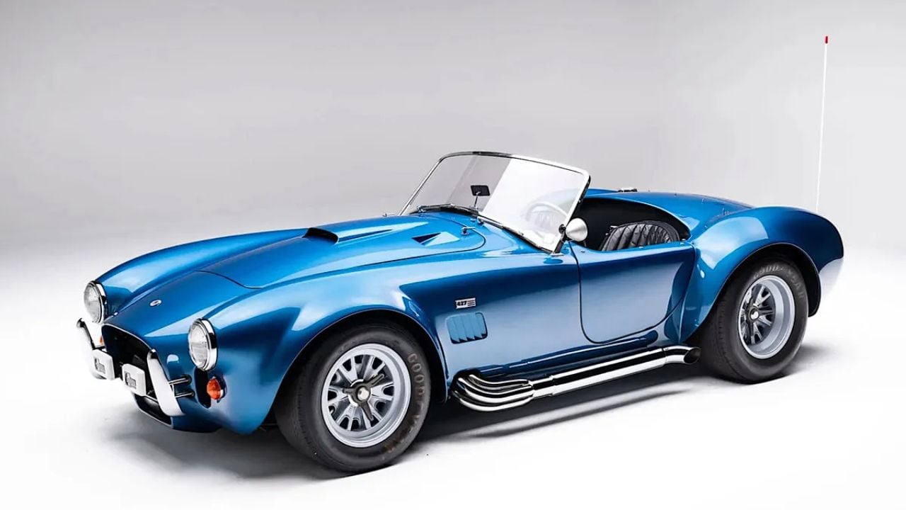 Shelby Cobra 427: μετά από 30 χρόνια στη σκιά, αυτή η σταρ του κινηματογράφου αναζητά νέο ιδιοκτήτη