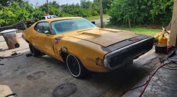 Plymouth Road Runner